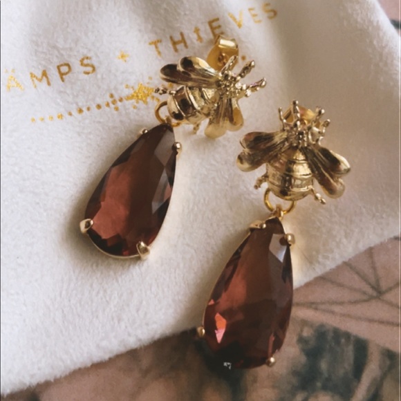 Bruaa Earrings - Picture 2 of 4